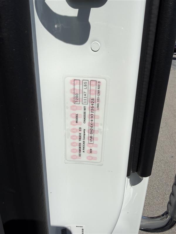 2027 Kenworth - image 8