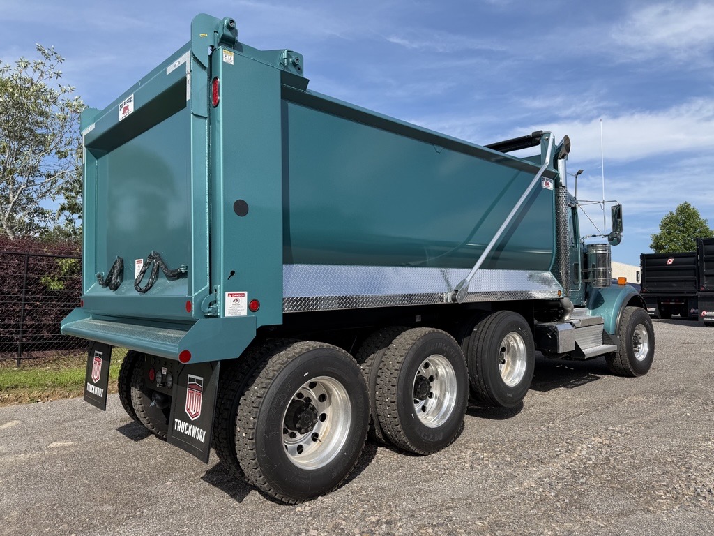 2027 Kenworth W900 in Huntsville, AL — photo 4