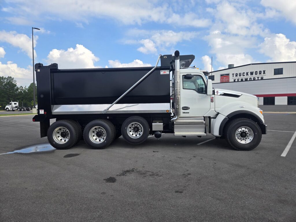 2027 Kenworth T880 in Huntsville, AL — photo 2