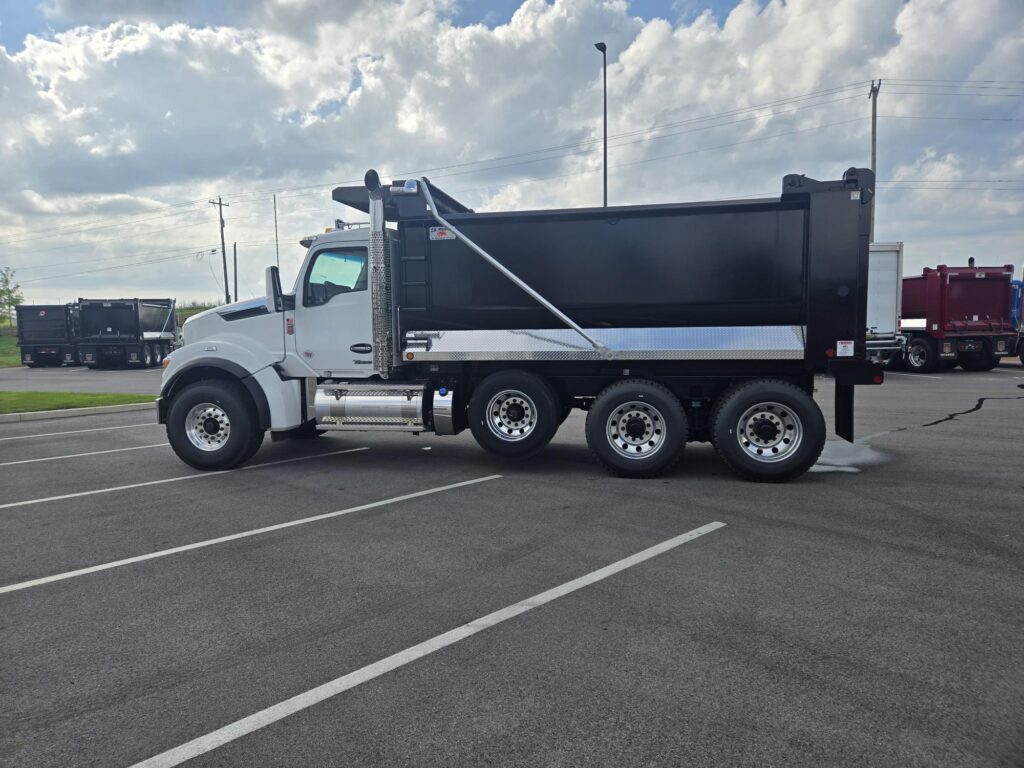 2027 Kenworth T880 in Huntsville, AL — photo 4