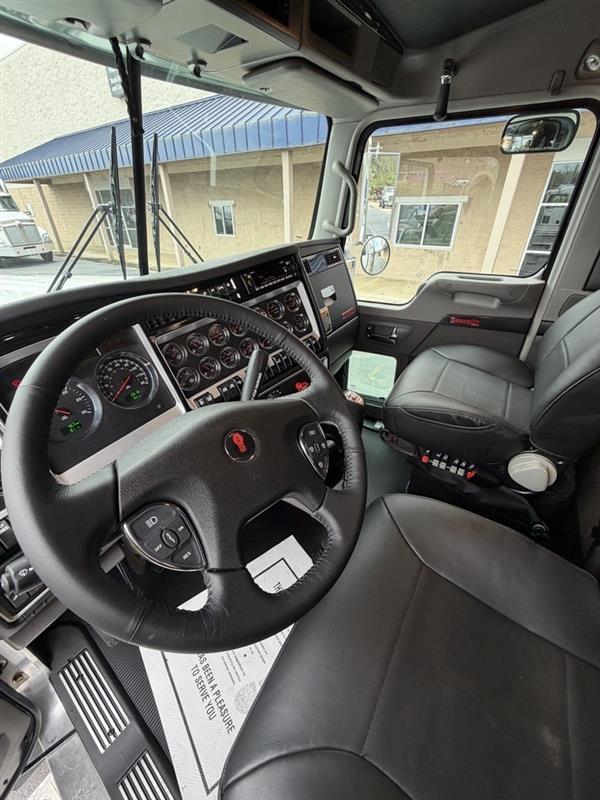 2027 Kenworth W900 in Birmingham, AL — photo 8