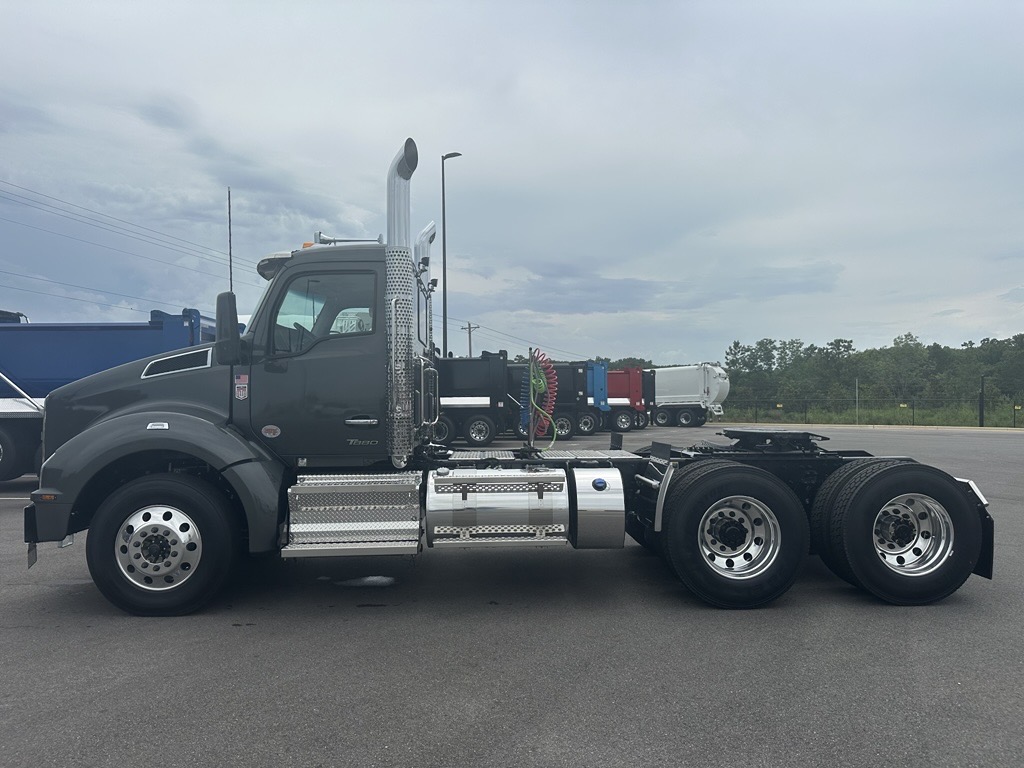 2027 Kenworth in Mobile, AL — photo 8