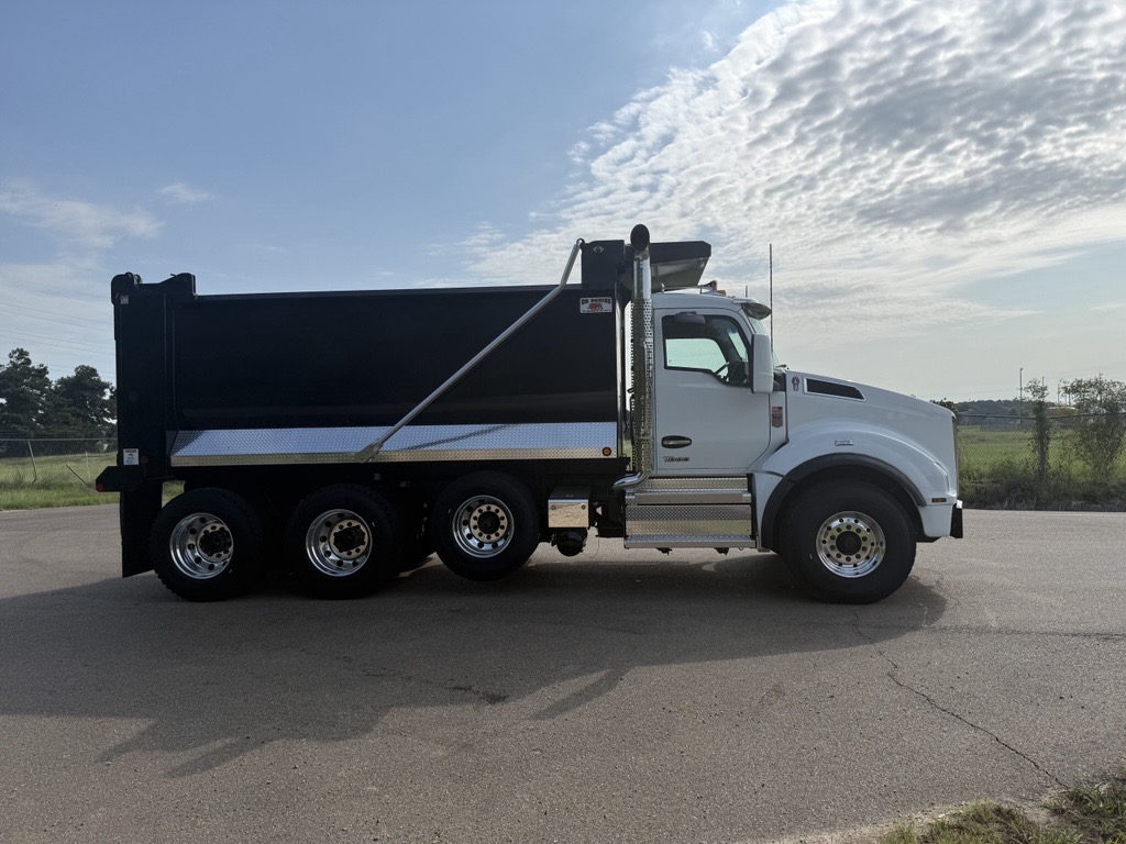 2027 Kenworth in Birmingham, AL — photo 2