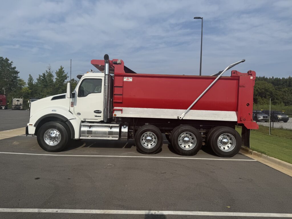 2024 Kenworth in Birmingham, AL — photo 2