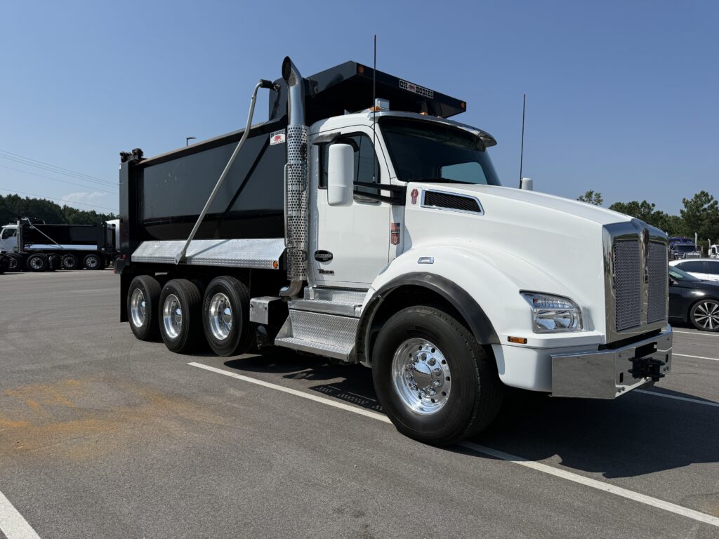 2025 Kenworth in Birmingham, AL — photo 2
