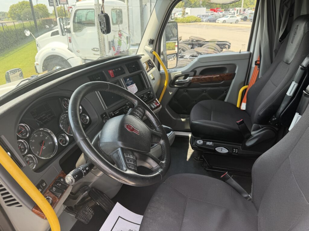 2022 Kenworth in Birmingham, AL — photo 5