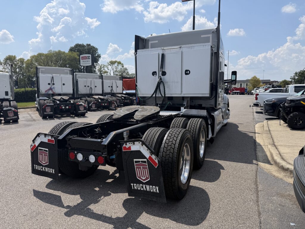 2021 Kenworth in Birmingham, AL — photo 4